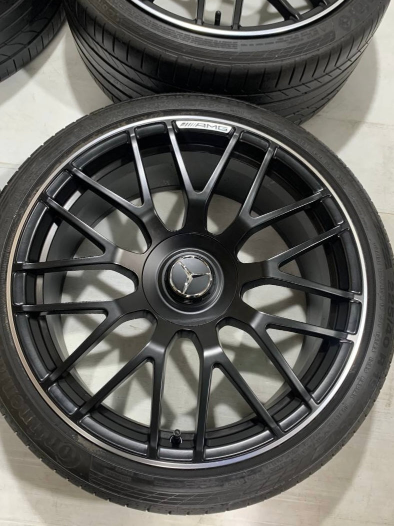 Genuine Mercedes-Benz C63 AMG 19”